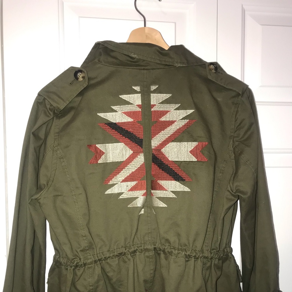 Cargo jacket with embroidered back